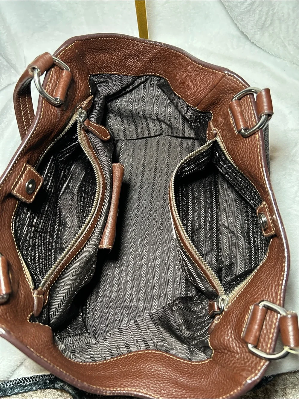 421. Vintage Prada Multi-Pocket Shoulder Bag - Picture 12 of 14